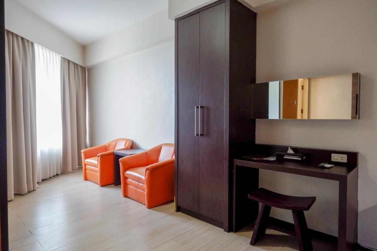 โฮเต็ล ภูริ การ์เด้น Hotel เซอมารัง ภายนอก รูปภาพ