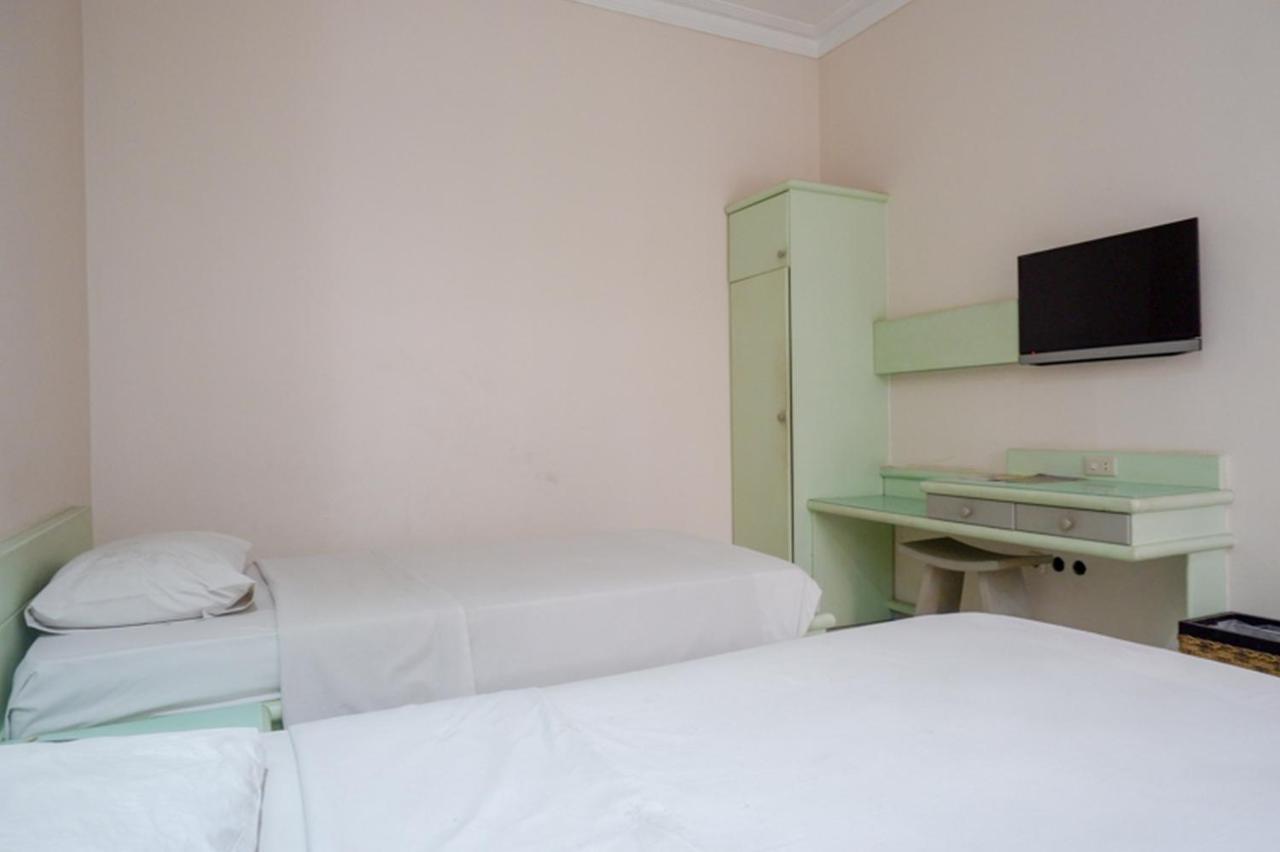 โฮเต็ล ภูริ การ์เด้น Hotel เซอมารัง ภายนอก รูปภาพ