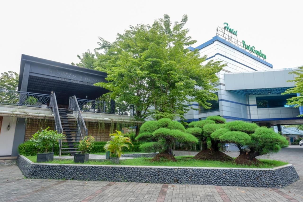 โฮเต็ล ภูริ การ์เด้น Hotel เซอมารัง ภายนอก รูปภาพ